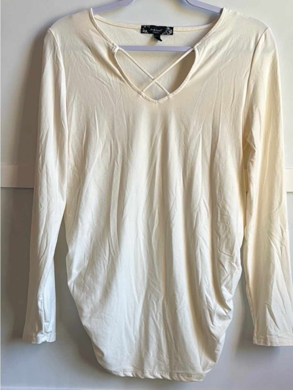 Derek Heart Maternity Ivory Criss Cross Long Sleeve Ruched Top Medium Like New